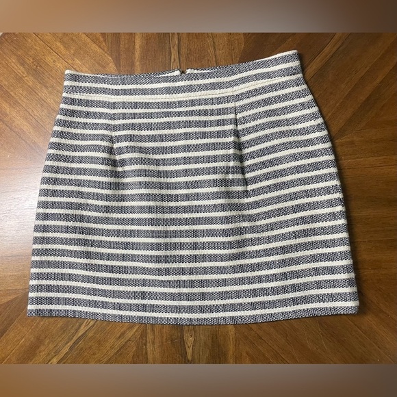 J.Crew Factory Black/Beige Striped Lined Tweed Mini Skirt Preppy Work Size 8 NWT - Picture 3 of 7